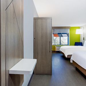 Standard Room Two Queen Beds